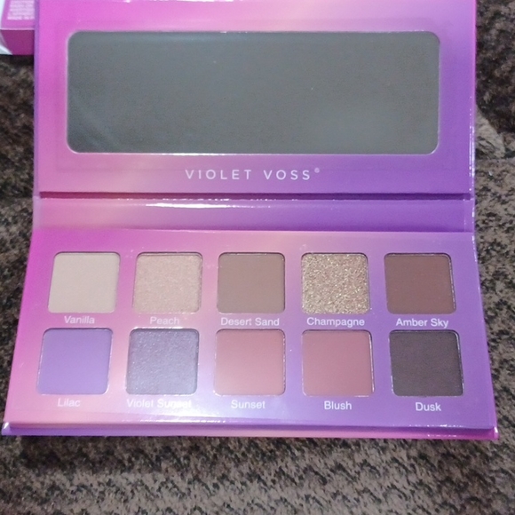 Violet Voss Violet Sunset Eyeshadow Palette - Picture 3 of 3